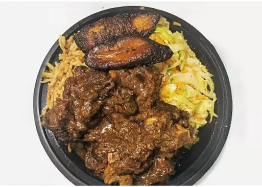 5% Cash Back at Queen Trini Lisa