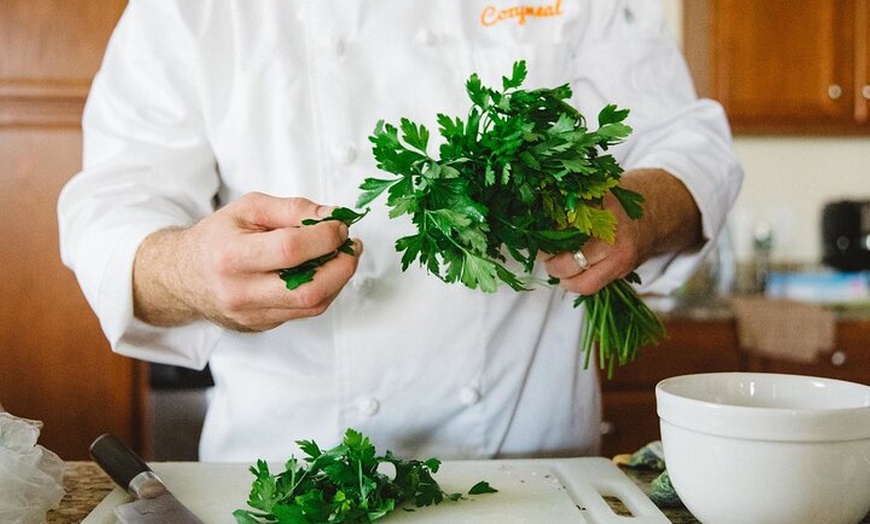 Image 11: Clase de Cocina Española de Tapas + Vino Ilimitado (6 - Platos de C...