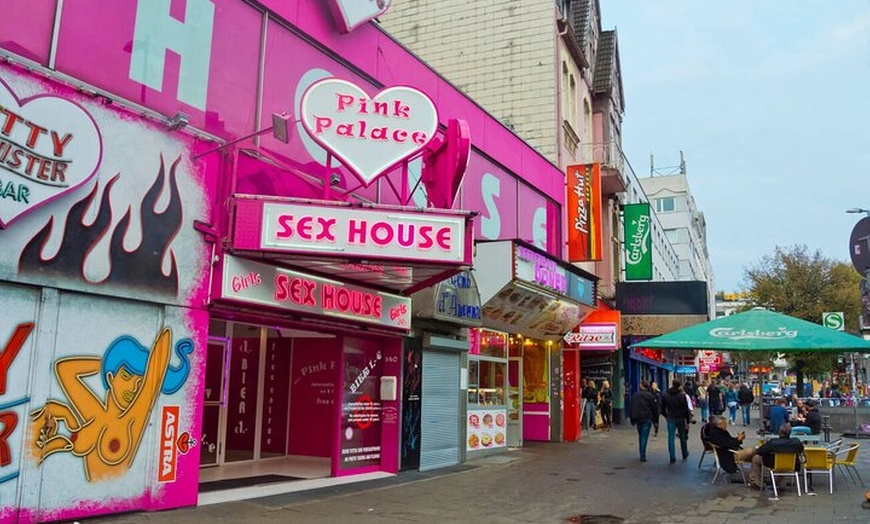 Image 4: Hamburg Private St. Pauli Rotlichtviertel Tour