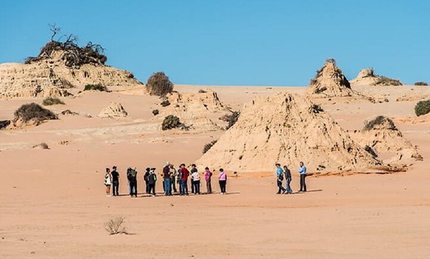 Image 3: Mungo National Park: Mungo Lunette Guided Tour