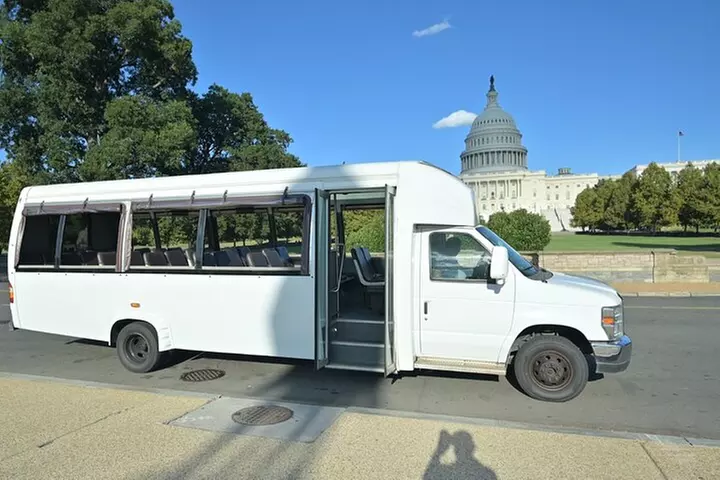 Washington DC History & Monuments American Minibus Guided Tour