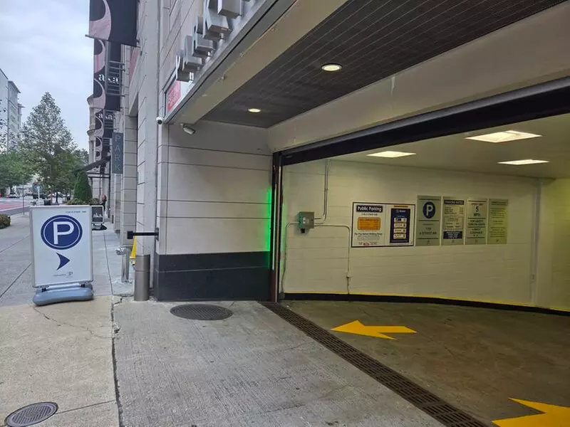 Parking at 1750 H Street NW