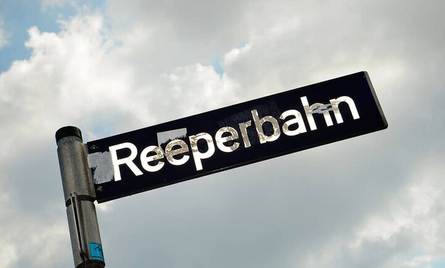 Image 5: Hamburg Private Reeperbahn-Führung