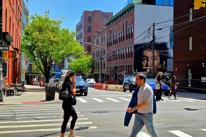 Brooklyn Bushwick and Williamburg French Tour
