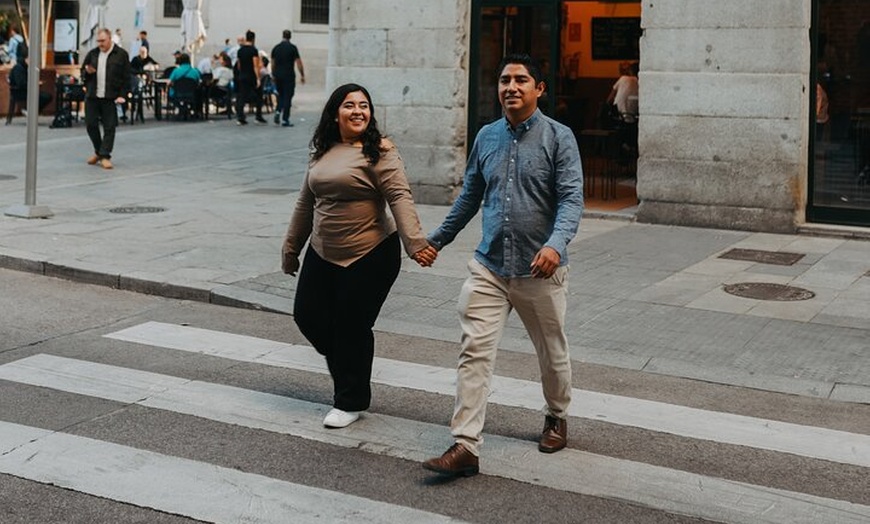 Image 15: Sesión de fotos en pareja & tour fotográfico, Madrid