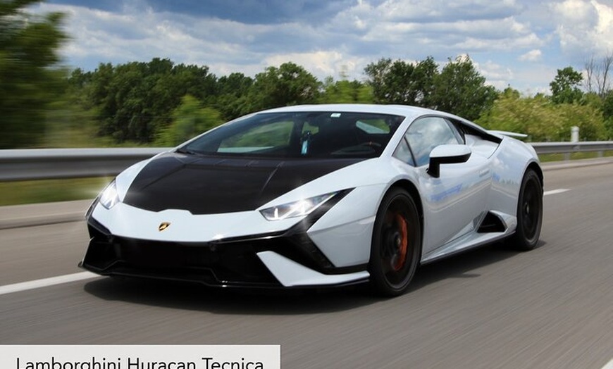 Image 9: Tour 40-min Circuito Urbano F1 Montjuïc en superdeportivo