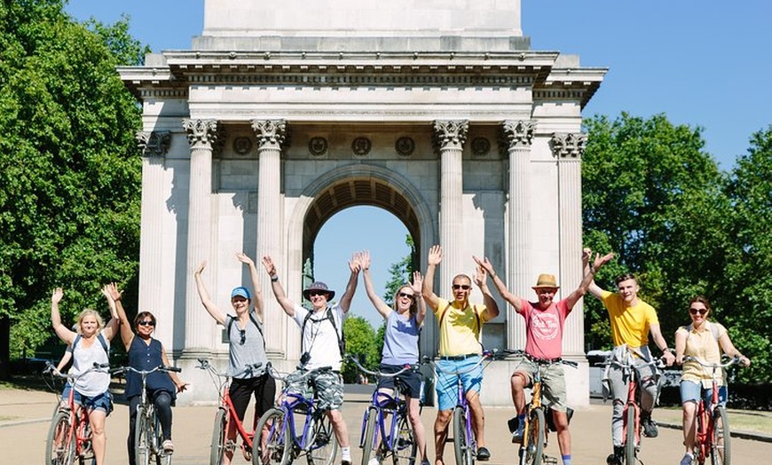 Image 1: London Royal Parks Bike Tour including Hyde Park