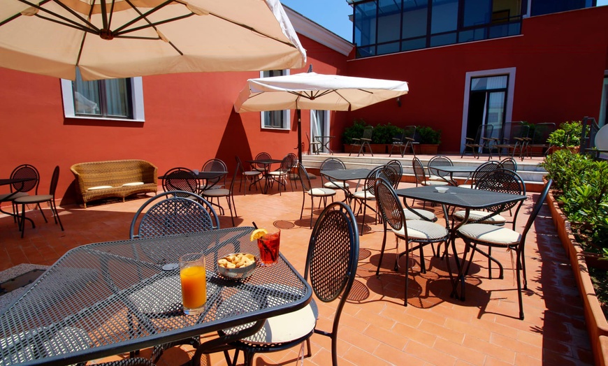 Image 1: ✈ ITALIEN | Neapel - Hotel Nuvò 4*, 2 Nächte - City Trip