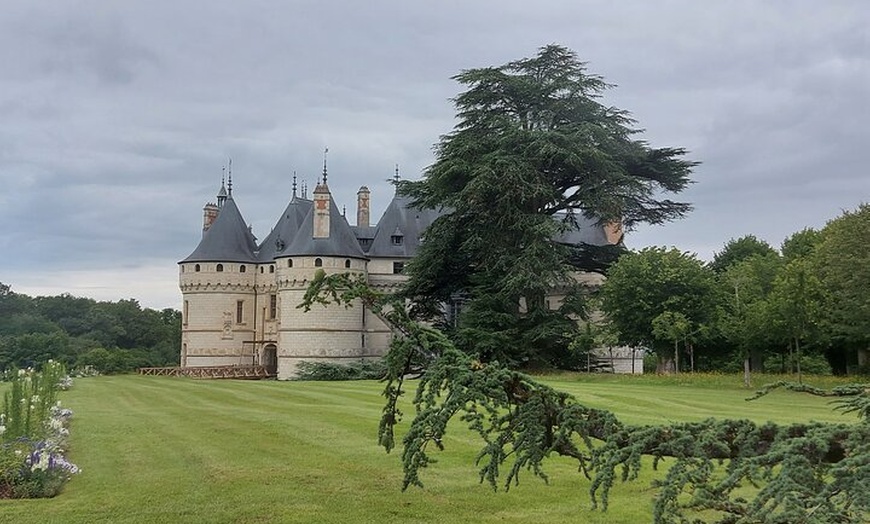 Image 2: Une journée au château de Chaumont sur Loire avec son parc et ses j...