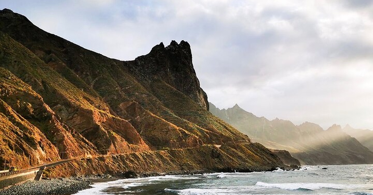 Tour VIP de un día por Tenerife con guía privado en coche de lujo