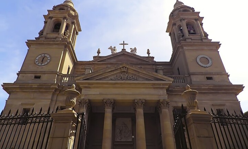 Image 4: Visita Guiada Catedral Pamplona Historia Curiosidades y Arte