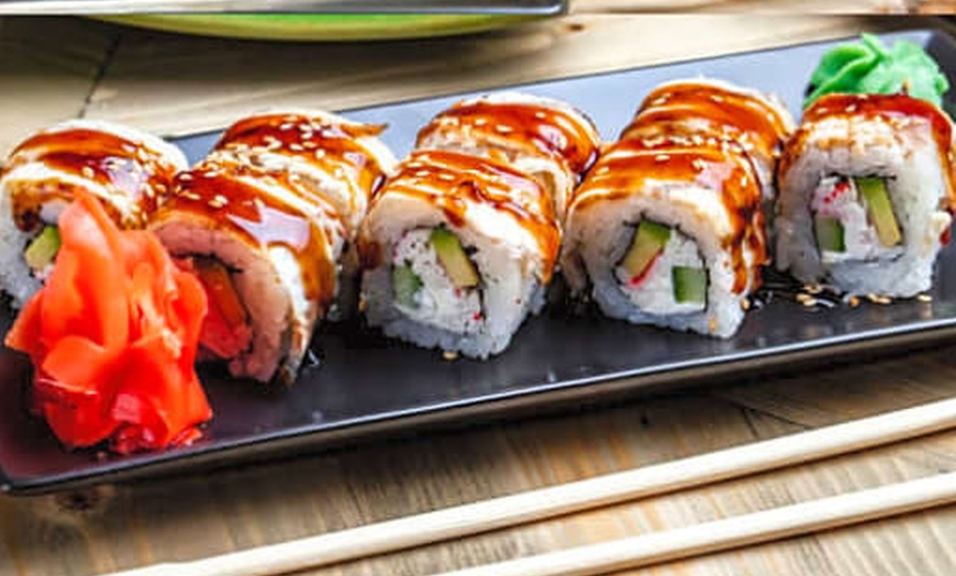 Image 7: 8% Cash Back at Asian Bistro