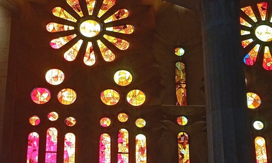 Image 4: Tour en grupo pequeño por la Sagrada Familia