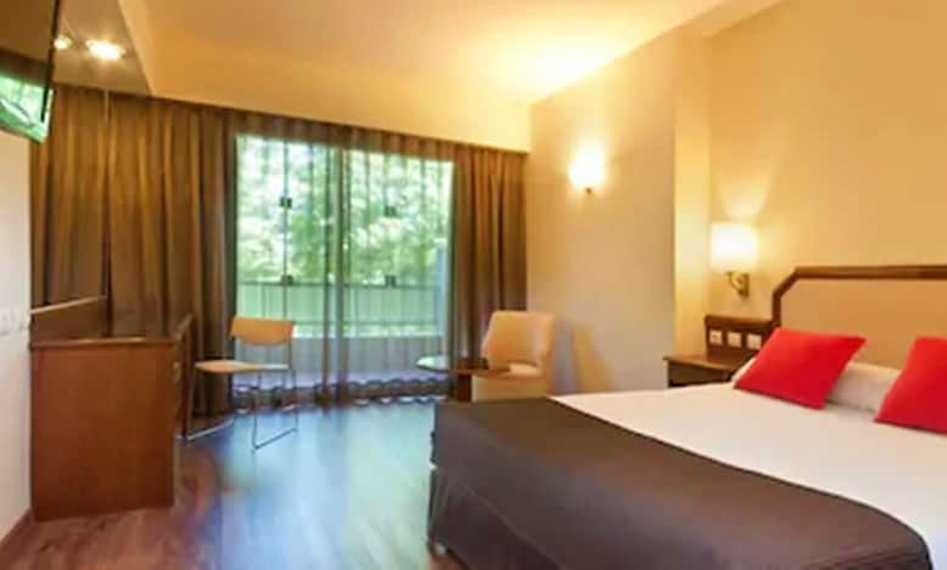 Image 21: ✈ HISZPANIA | Madryt - Senator Barajas Hotel 4* - City break