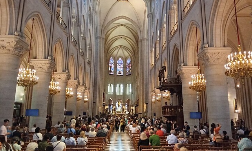 Image 8: Visite guidée en petit groupe de la cathédrale Notre-Dame
