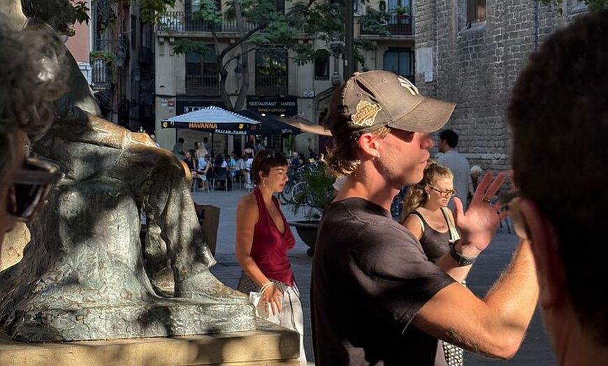 Image 3: Come Como un Local en Barcelona : Tapas, Vino & Tradición