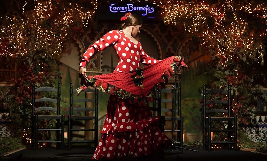 Image 2: Espectáculo flamenco en Torres Bermejas de Madrid