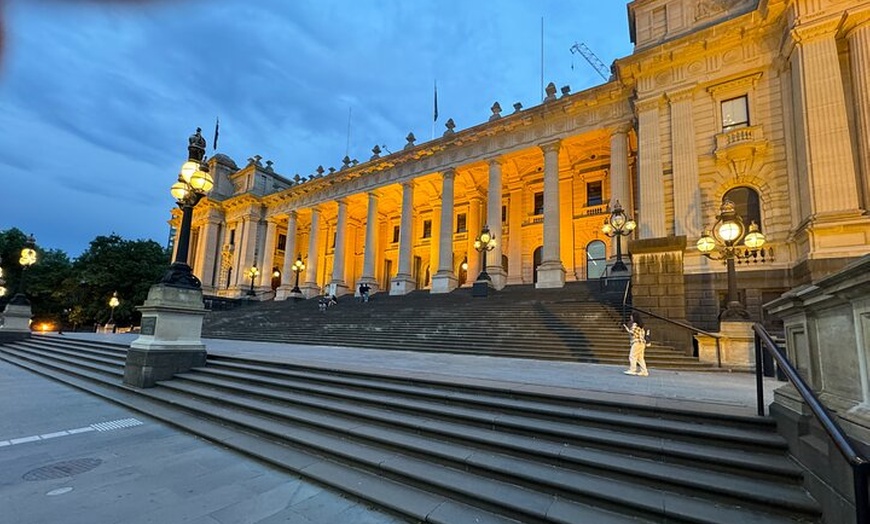 Image 2: Best of Melbourne City & Wildlife Sanctuary for Cruise Passengers