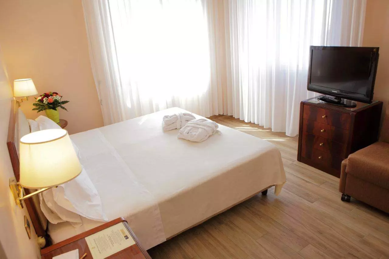 ✈ ITALIË | Milaan - Hotel Bristol Milano 4*, 2 nachten - Stadscentrum