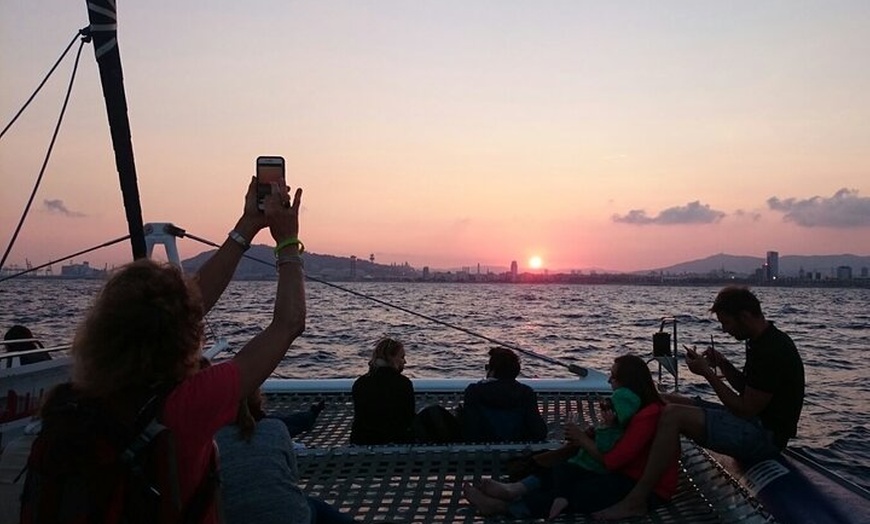 Image 11: Crucero de jazz al atardecer en Barcelona