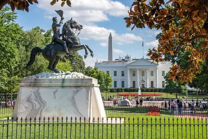 DC's Hidden Observation Deck to Lincoln's Last Moments
