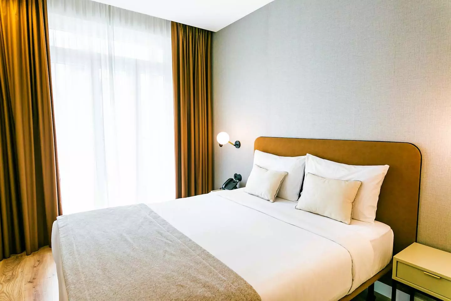 ✈ PORTUGAL | Lissabon - LX SoHo Boutique Hotel 3*, 2 Nächte - Stadt...