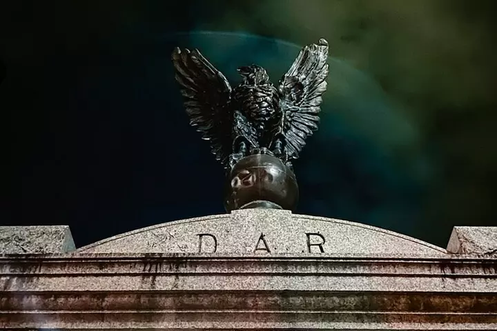 Savannah Midnight in the Garden Pub Crawl