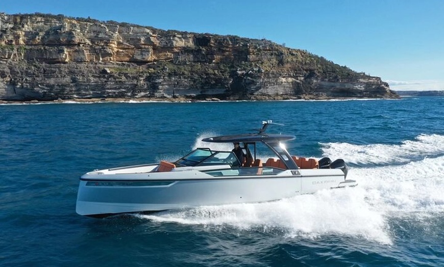 Image 5: Location de yacht privé avec skipper au départ de Nice