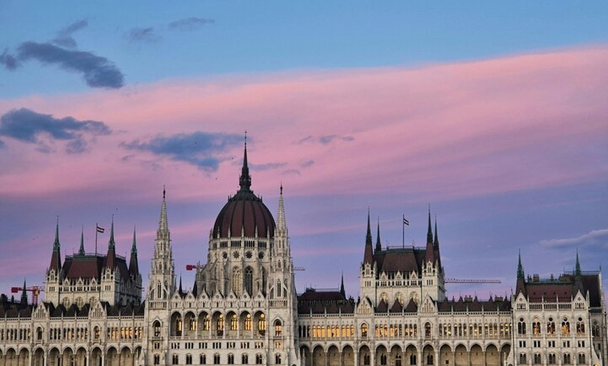 Image 6: London Top 30+ Sights Tour with Local Blue Badge Guide