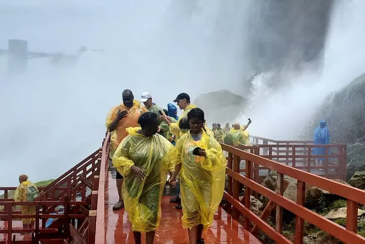 Niagara Falls All-American Boutique Tour (Small Group max 6)