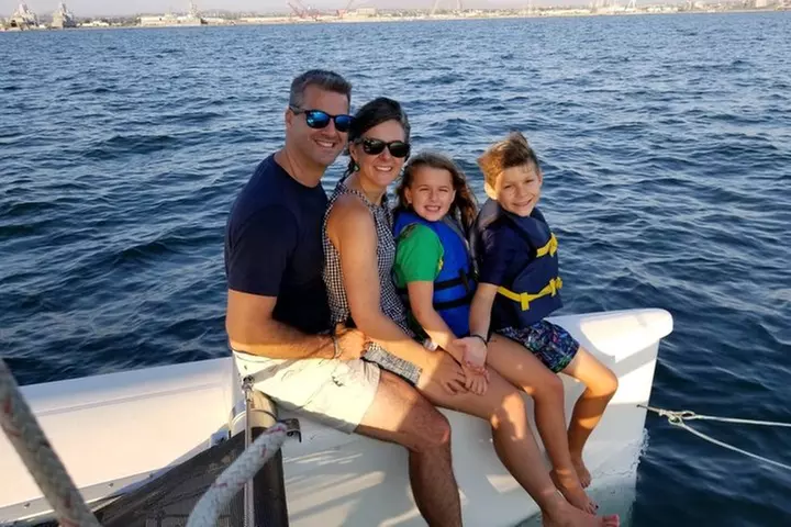 2.5-Hour Small-Group Catamaran Sailing Adventure with Drinks