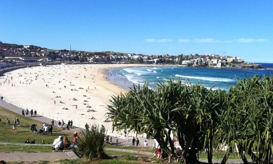 Image 2: 7 Wonders of Sydney East/CBD Luxury Private Tour