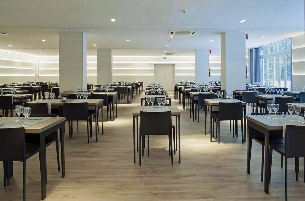 ✈ COSTA BARCELONA | Calella - Hotel Bernat II 4*, 2 nachten - Spa