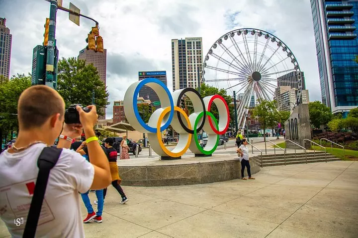Atlanta Photo Walking Tour with Pics Taking