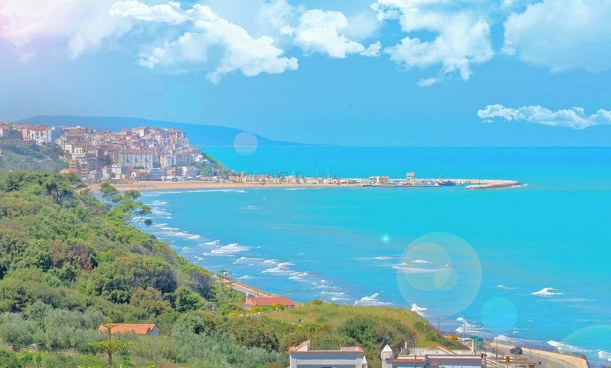 Image 8: ✈ LES POUILLES | Rodi Garganico - Rodi Resort 4*, 3 nuit - Face à l...