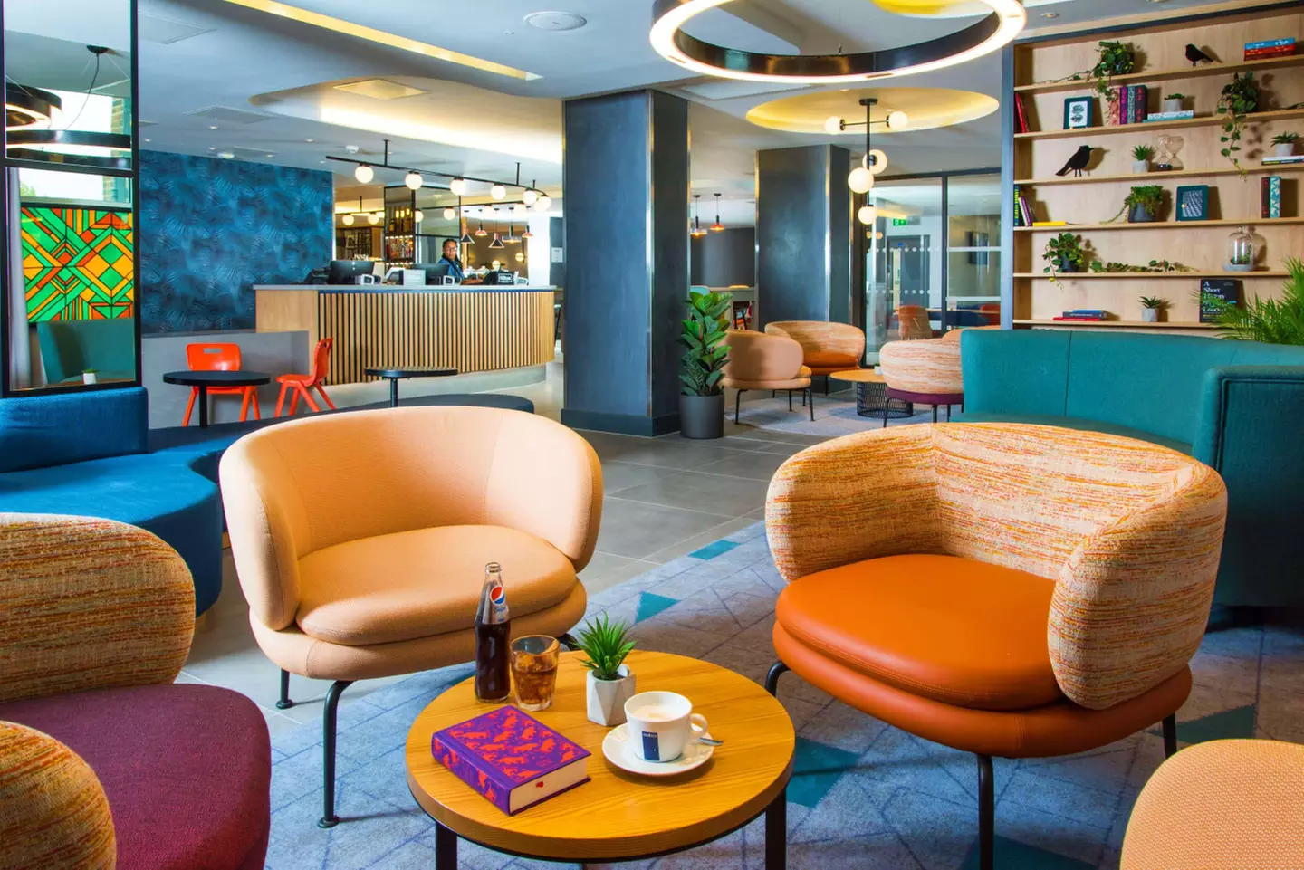 ✈ GROßBRITANNIEN | London - Hampton by Hilton London Park Royal 4*,...