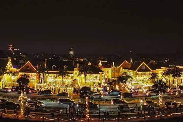 St. Augustine Champagne Sunset Cruise w Seasonal Nights of Lights