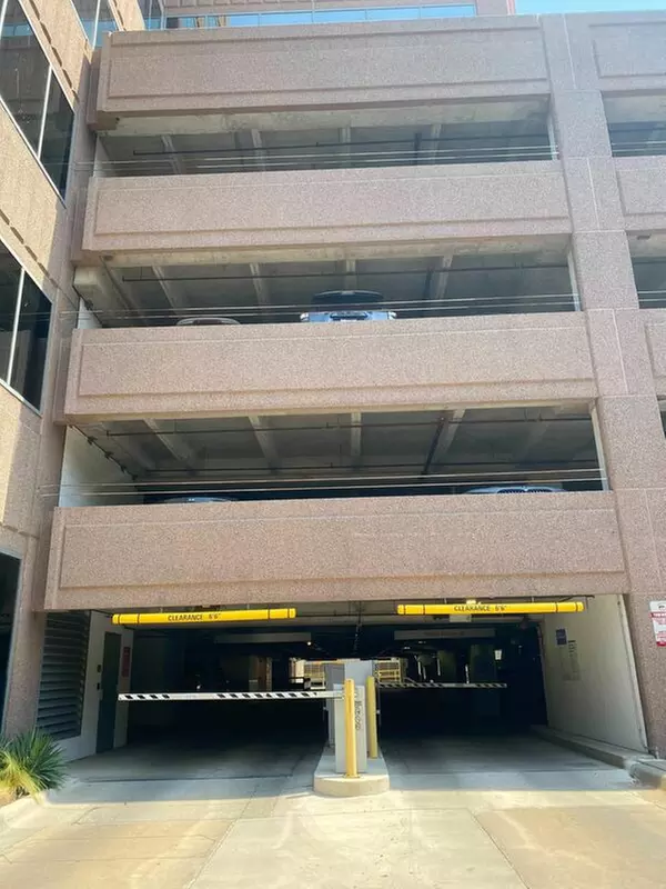 Parking at 811 Barton Springs Rd. Garage