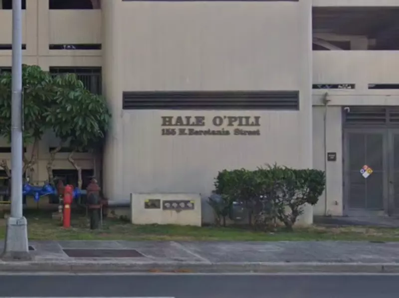 Parking at Hale Pauahi Garage - Second Medium