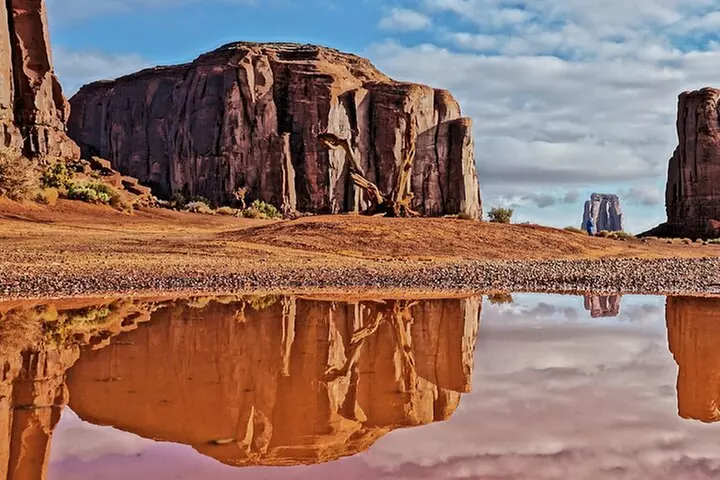1.5 Hour Tour of Monument Valley's Loop Drive