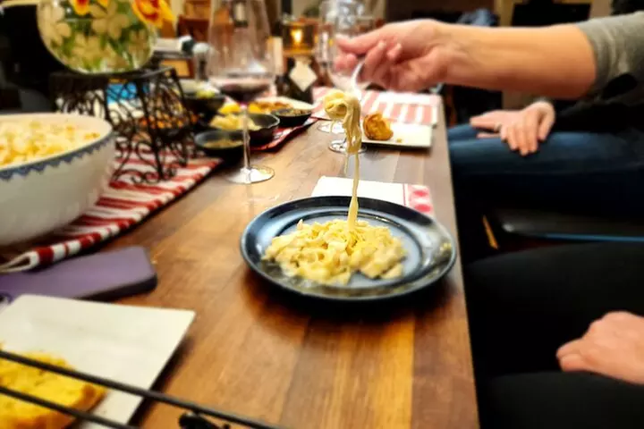 Experience Chicago Cooking Class with Deep Dish Pizza or Pasta