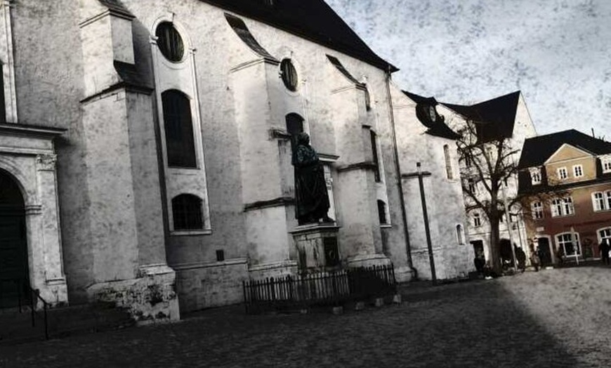 Image 5: DunkelWeimar Eine spannende True Crime Stadtführung mit Quiz