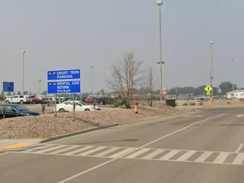 Parking at Minot Airport - Short Term Parking Lot - Primary Image