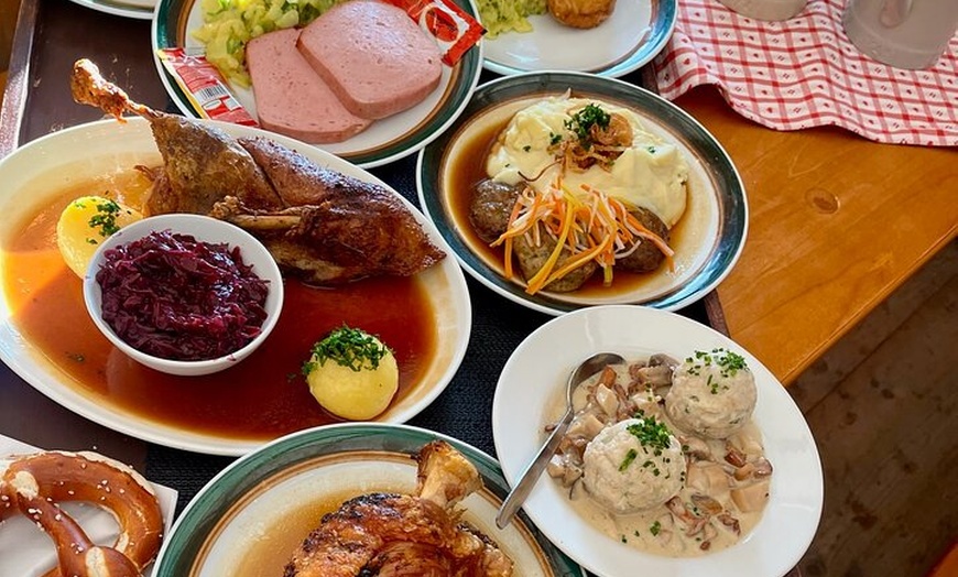 Image 7: Oktoberfest München Tour inkl. Tischreservierung, Essen & Trinken