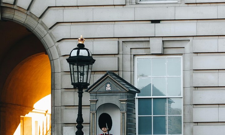 Image 22: Ultimate London Tour 30 Top London Sights with Blue Badge Guide