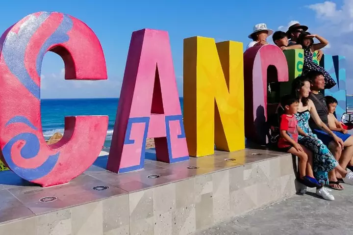 Cancun Shopping Private Guided Tour & City Sightseeing