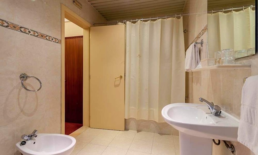 Image 24: ✈ PORTUGALIA | Lizbona - Residencial Horizonte 3* - City break