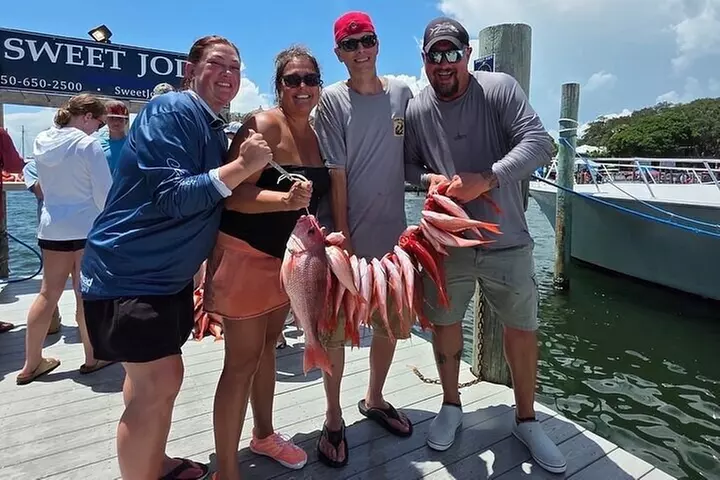 6 Hour Family Friendly Party Boat Fishing in Destin