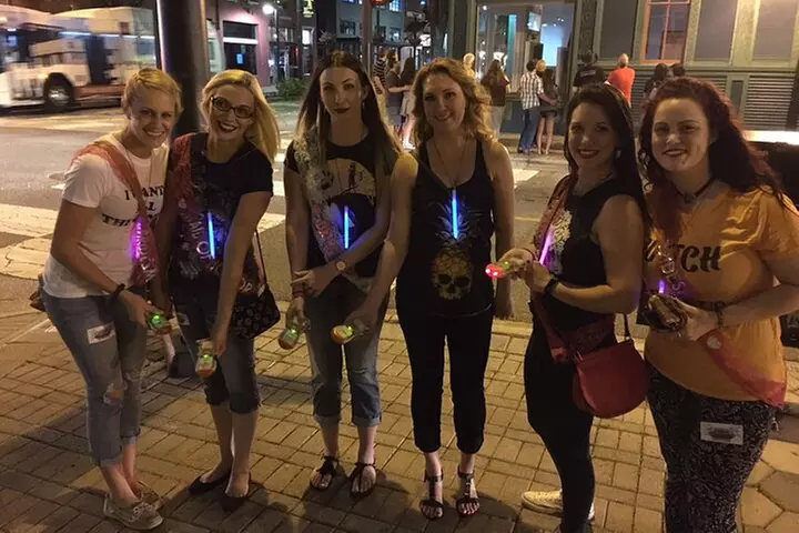 A Toast to the Ghost Haunted Pub Crawl in Downtown Orlando