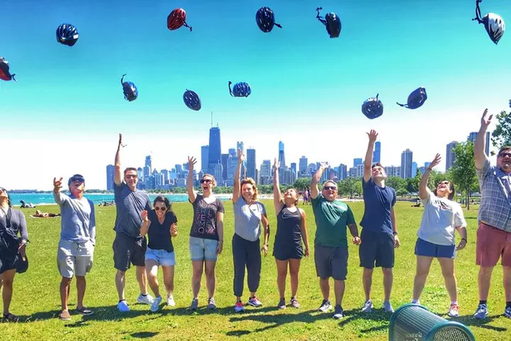 Bike Tour of Chicago's Lakefront Neighborhoods